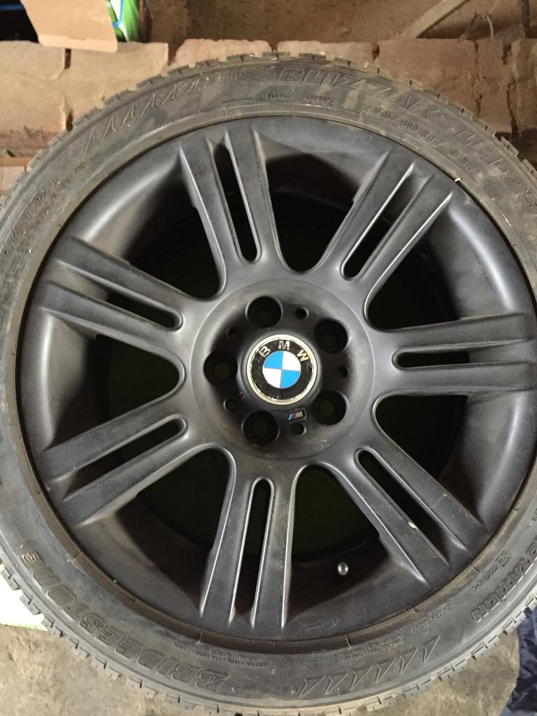 Bmw breedset velgen met winterbanden runflats, Ophalen, Banden en Velgen, 17 inch, Winterbanden