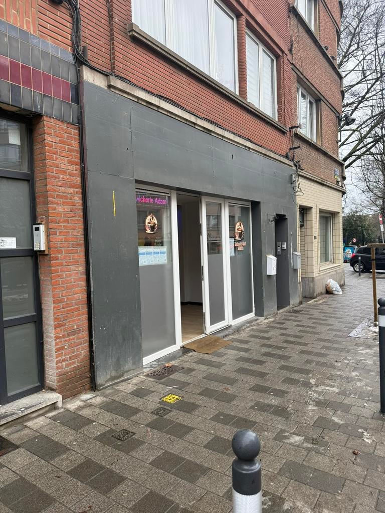 Entreprise avec appartement, Immo, Maisons à vendre, 110 m², Habitation avec espace professionnel, Ventes sans courtier, Jusqu'à 200 m²