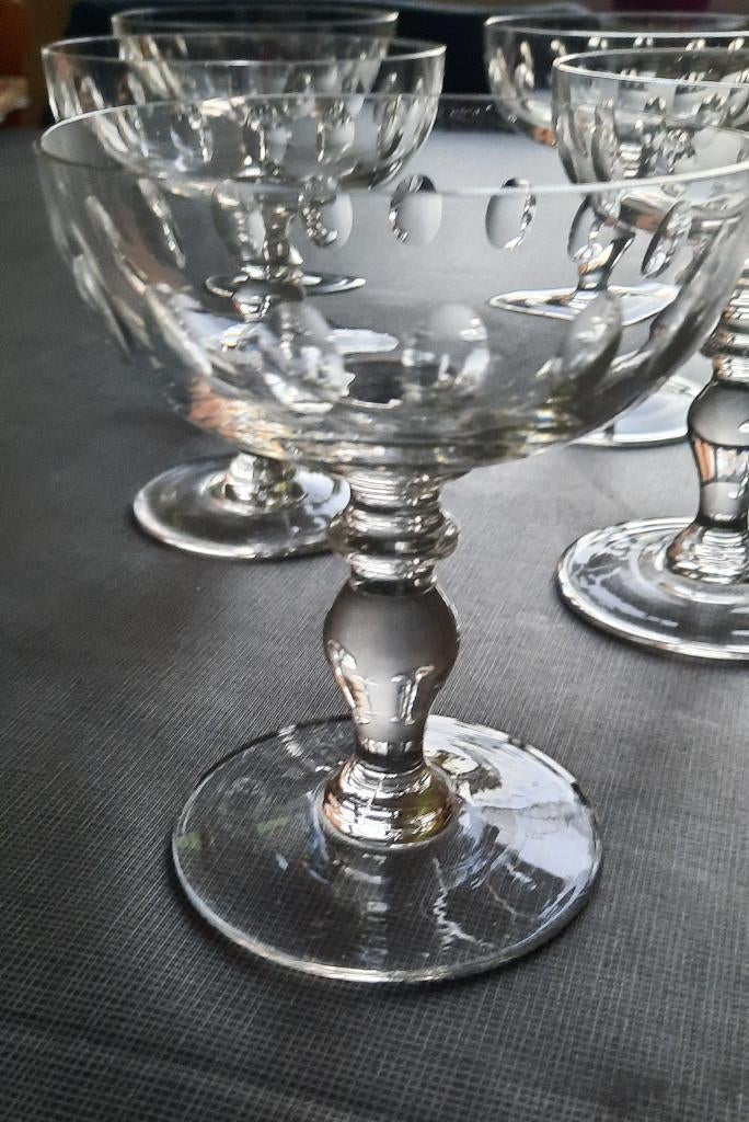 6 coupes cristal taillé, Antiquités & Art, Antiquités | Verre & Cristal, Enlèvement ou Envoi