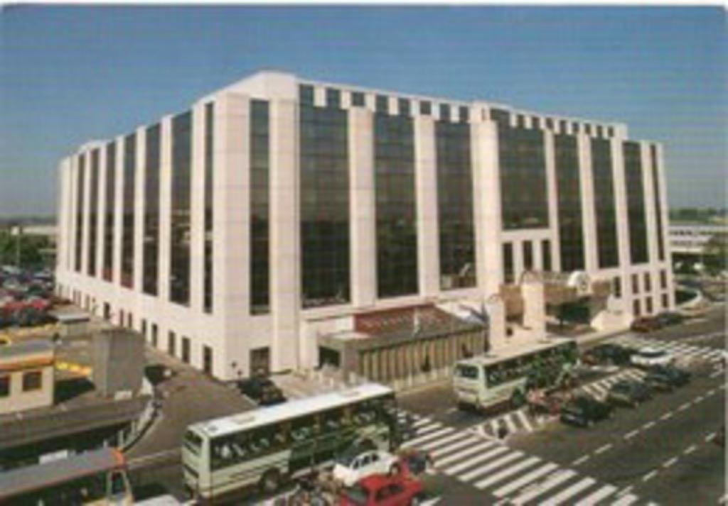 postkaart Sheraton hotel Brussels airport luchthaven, Ophalen of Verzenden