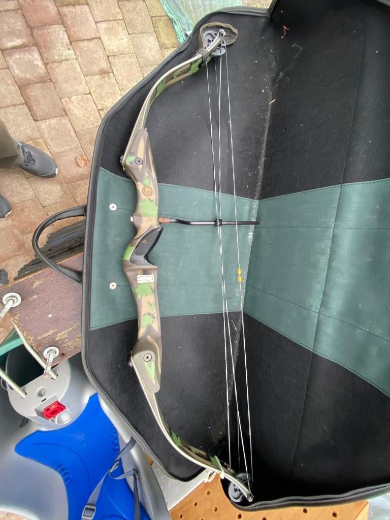 Linkse boog Hoyt Legacy met tas, Enlèvement, Utilisé, Arc à poulies