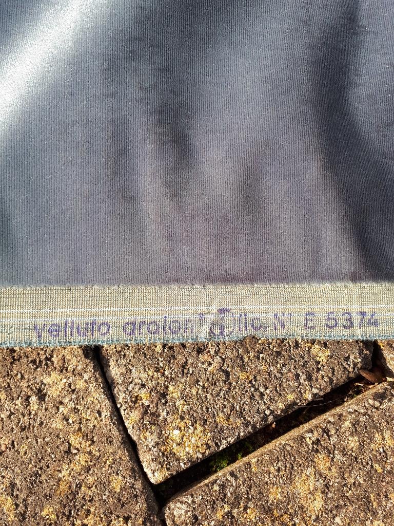 Velour stof voor gordijnen of overtrekken stoel/zetel, Huis en Inrichting, Stoffering | Gordijnen en Lamellen, Ophalen, Nieuw