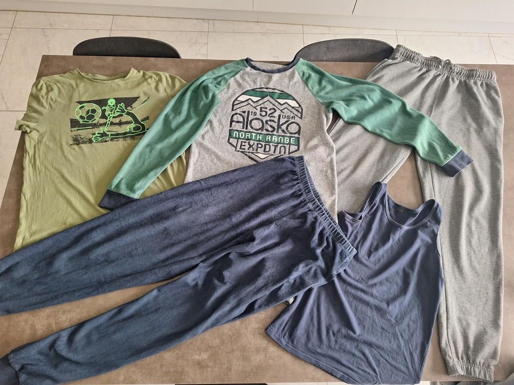 Lot speelkleding maat 170/S  1€/alles, Enfants & Bébés, Vêtements enfant | Taille 170, Garçon, C&A, Enlèvement ou Envoi, Vêtements de nuit ou Sous-vêtements