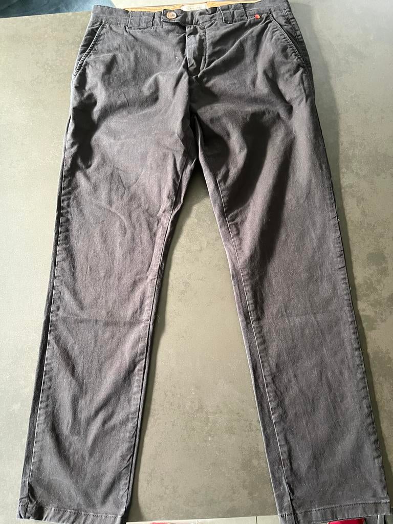 Marcel zwarte chino maat M. Zeer goede staat., Kleding | Heren, Ophalen of Verzenden, Zo goed als nieuw, Maat 48/50 (M)
