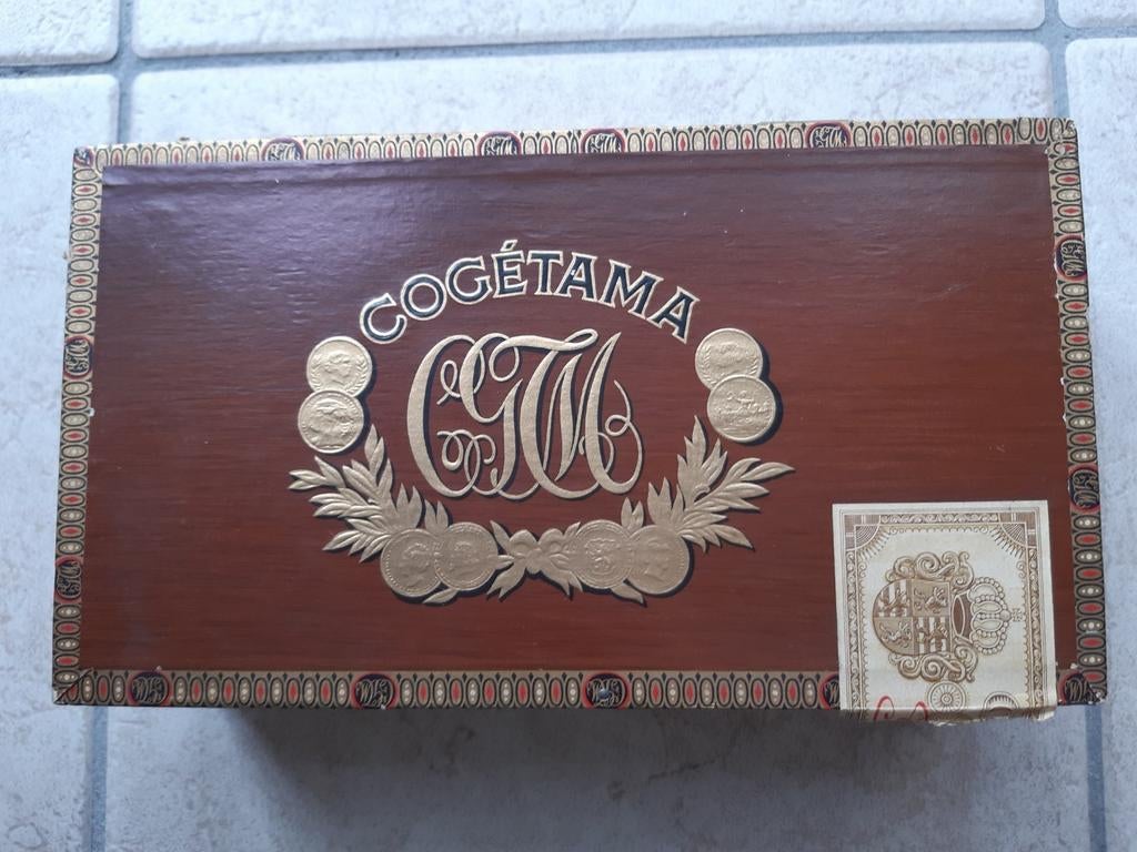Houten sigarenkistje Cogėtama, Ophalen of Verzenden, Gebruikt