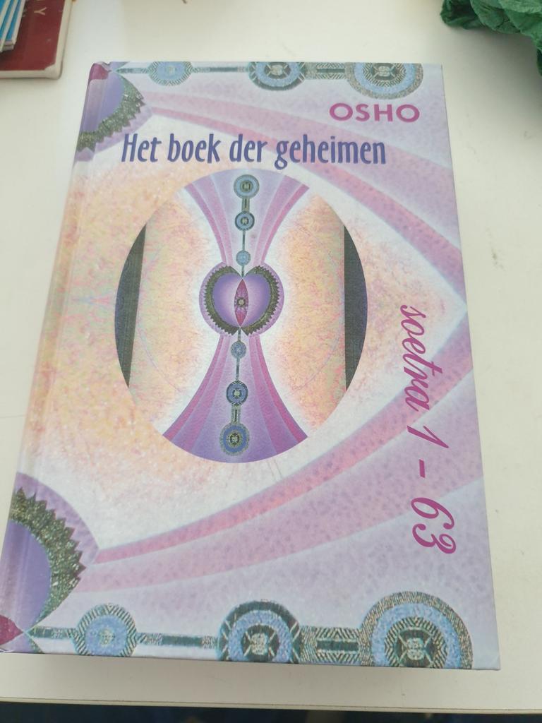 Osho - HET BOEK DER GEHEIMEN soetra 1 - 64, Enlèvement ou Envoi, Osho