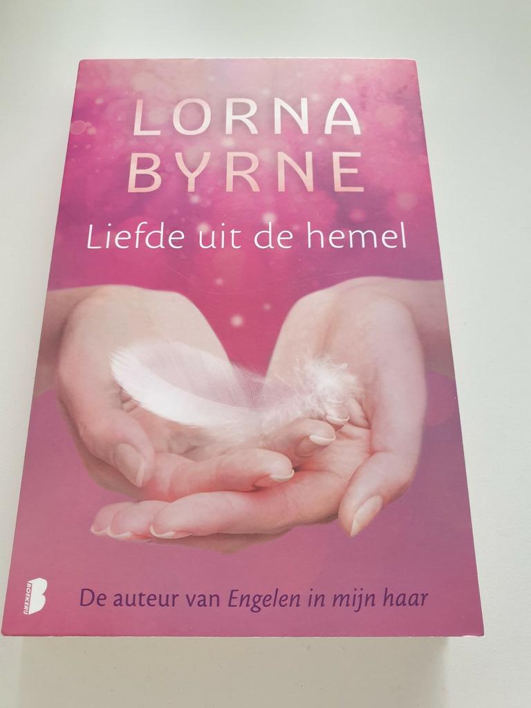 Lorna Byrne - Liefde uit de hemel, Livres, Livres Autre, Comme neuf, Enlèvement ou Envoi