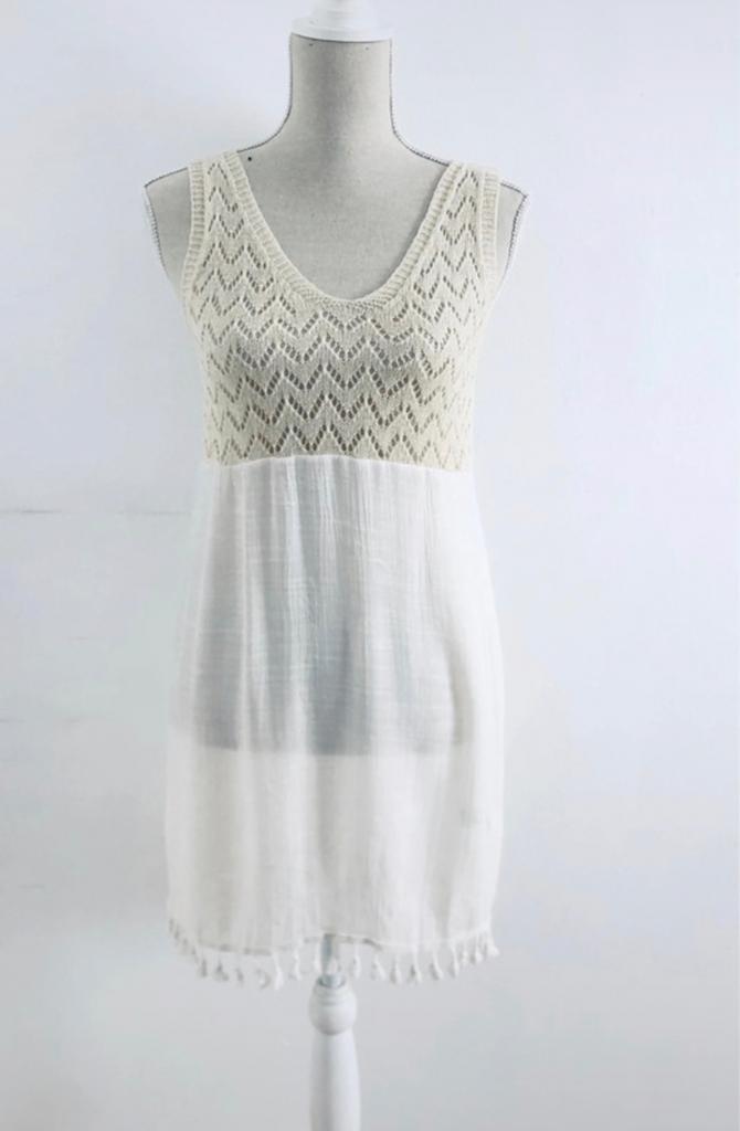 Beigekleurig jurk  36/S, Beige, Ophalen of Verzenden, Zo goed als nieuw, Maat 36 (S)