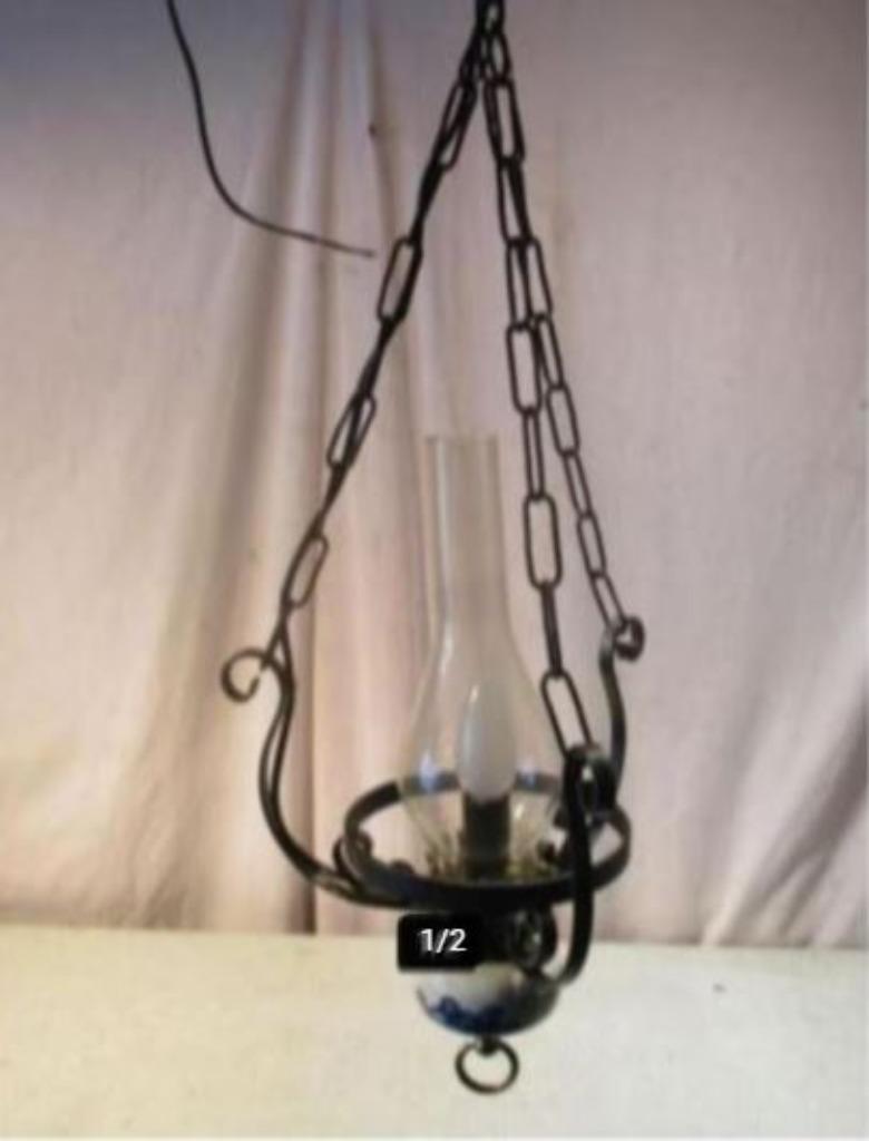 Belle suspension ancienne en métal, porcelaine et verre, Enlèvement ou Envoi