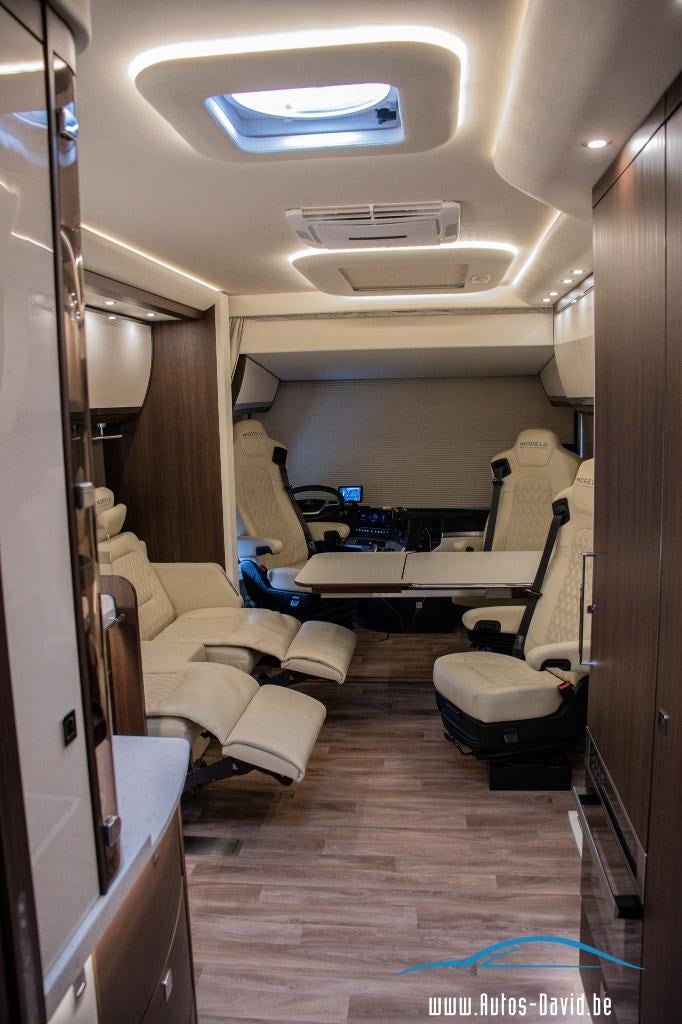Morelo Grand Empire 118 GSO Liner Camper 4 Slaappl. / GARAGE, Caravans en Kamperen, Mobilhomes, Automaat, Buscamper of Camperbus
