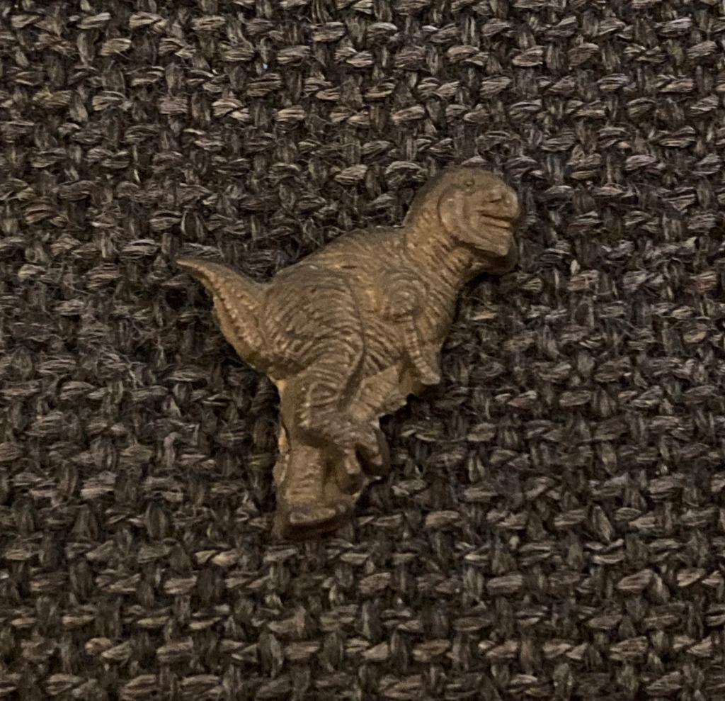 PIN - DINO - DINOSAURUS - DINOSAURE, Envoi, Utilisé, Animal et Nature, Insigne ou Pin's