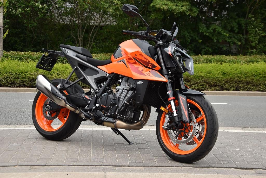 KTM - DUKE 990 - 2025, Motoren, 2 cilinders, Motorrijbewijs A, Traction Control, Bedrijf