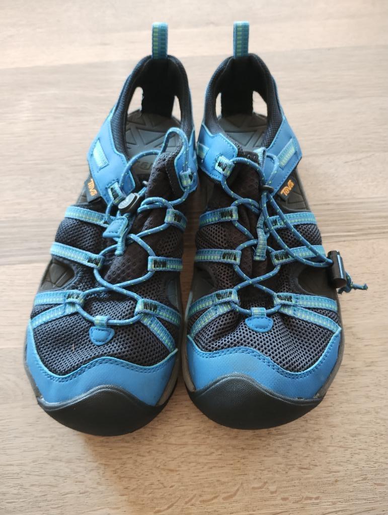 Teva gesloten sandalen maat 37, Ophalen, Jongen of Meisje, Overige typen, Teva