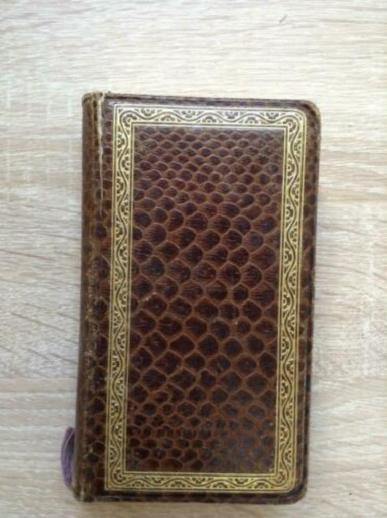 Oud communie-en gebedenboekje uit 1930, Ophalen of Verzenden, Gebruikt, Boek, Christendom | Katholiek
