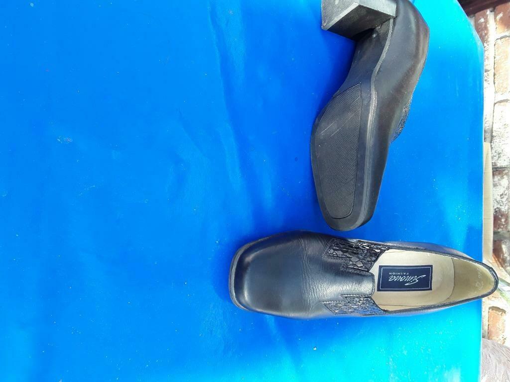 Chaussure cuir pointure  37, Ophalen of Verzenden, Zo goed als nieuw, Blauw