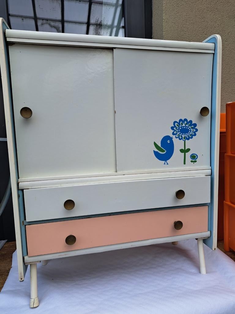 Armoire rétro pour poupées DOIT PARTIR!, Enlèvement, Utilisé