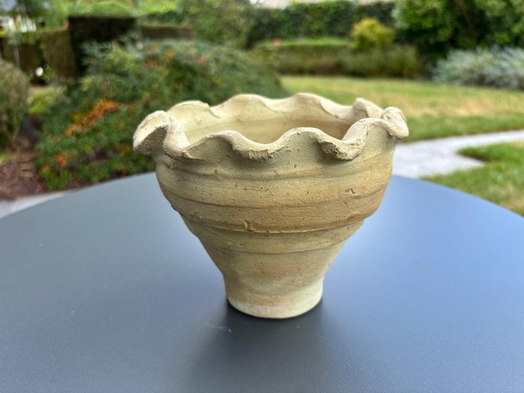 Joli pot de fleurs, bord ondulé, Jardin & Terrasse, Enlèvement, Poterie