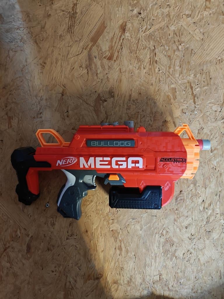 Blaster Nerf Megabulldog, Enlèvement ou Envoi, Comme neuf