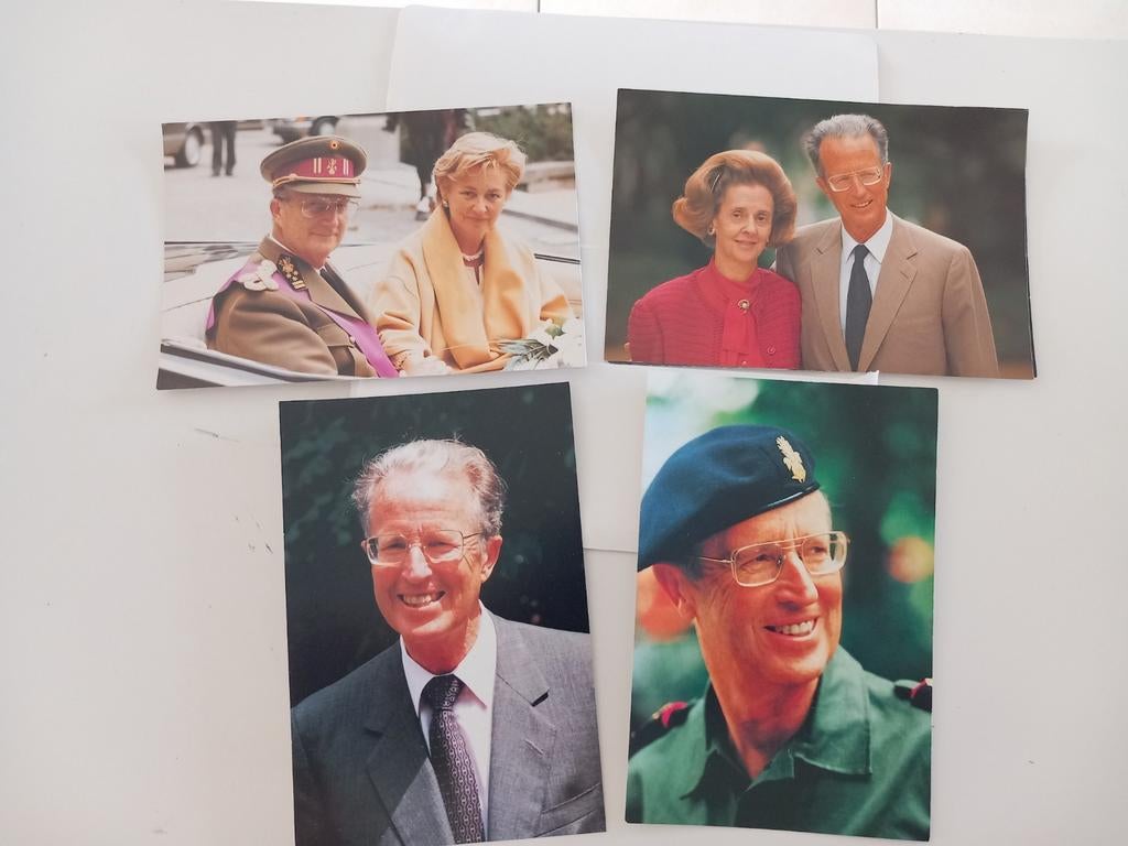 4 postkaarten Boudewijn Albert Koningshuis België, Ophalen of Verzenden, Zo goed als nieuw, Kaart, Foto of Prent