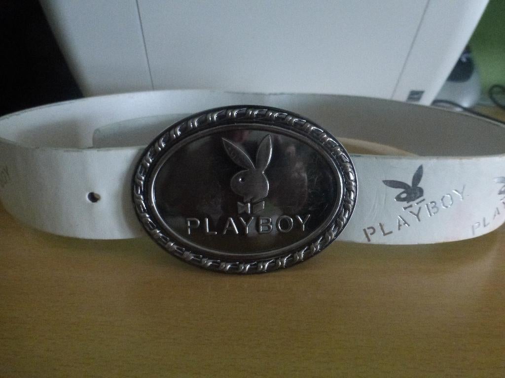 Playboy witte riem voor dames of heren, Ophalen of Verzenden, Zo goed als nieuw, Wit, Riem of Ceintuur