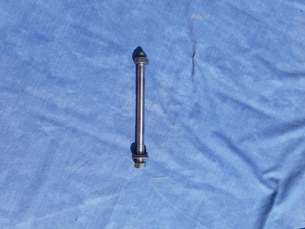 Originele bevestigingsbout voor Honda Camino., Fietsen en Brommers, Ophalen of Verzenden, Gebruikt, Overige typen