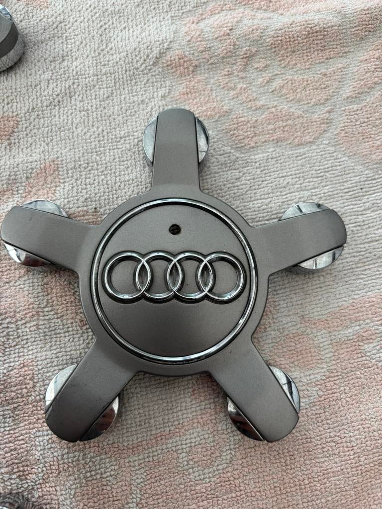Originele naafkap van audi, Ophalen of Verzenden, Gebruikt