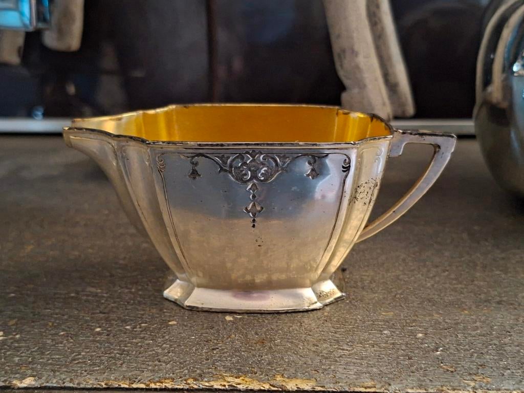 Pot à crème en métal argenté art déco, Argent