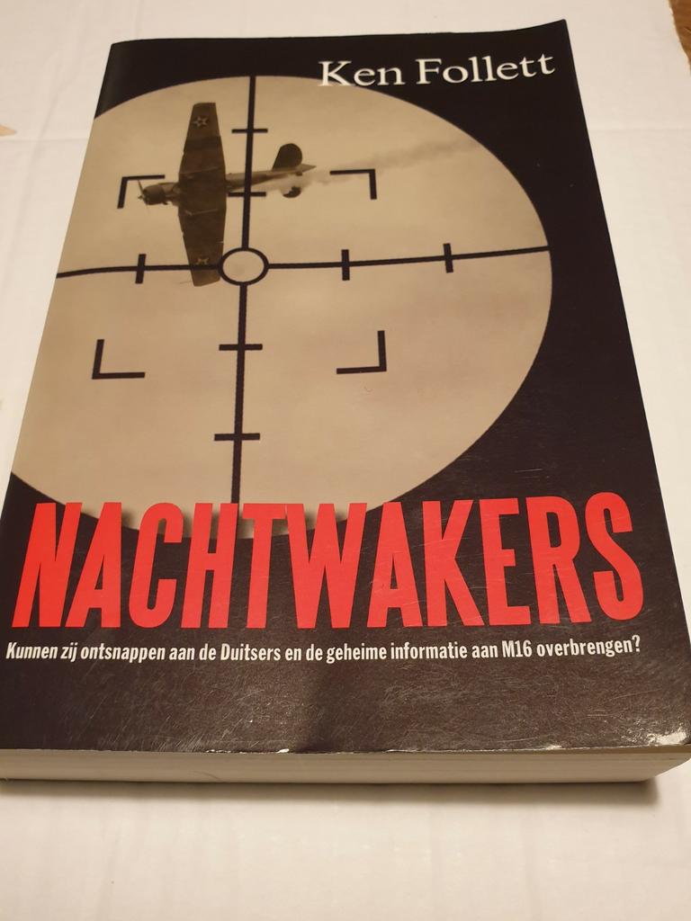 Ken Follett - Nachtwakers, Ophalen of Verzenden, Gelezen, Ken Follett