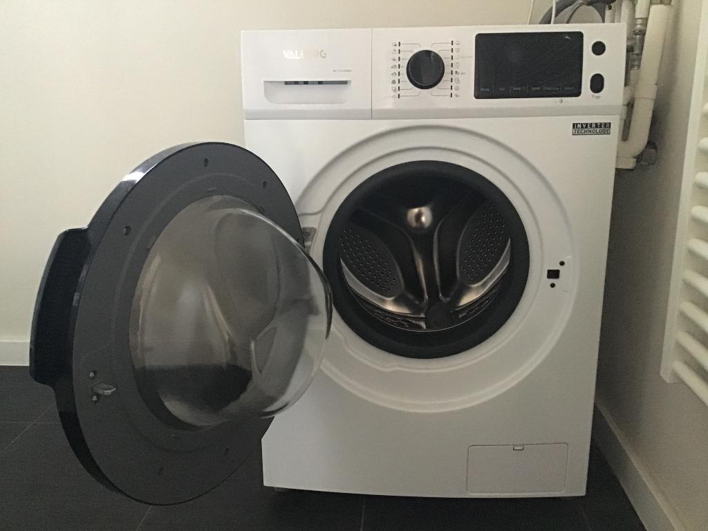 machine à laver, 1200 à 1600 tours, 6 à 8 kg, 85 à 90 cm, Programme lavage à la main