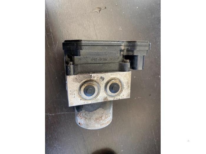 ABS Computer van een Hyundai I10, Ophalen of Verzenden, 3 maanden garantie, Gebruikt, Hyundai
