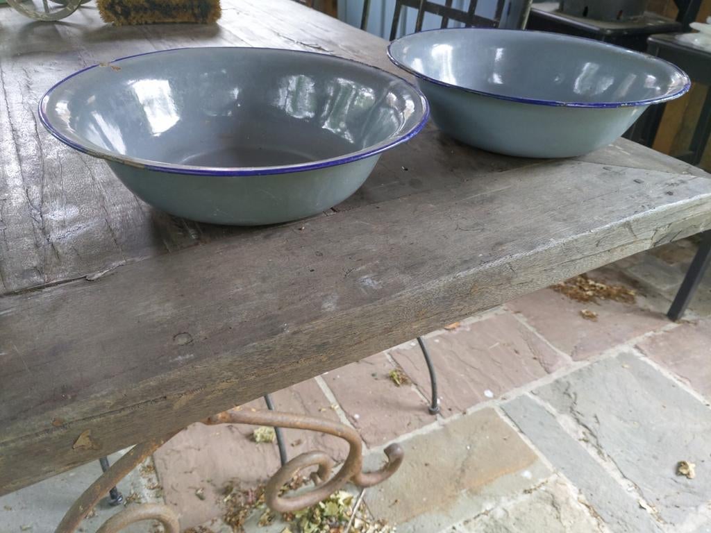 Twee stalen wasteilen, email, Ophalen of Verzenden