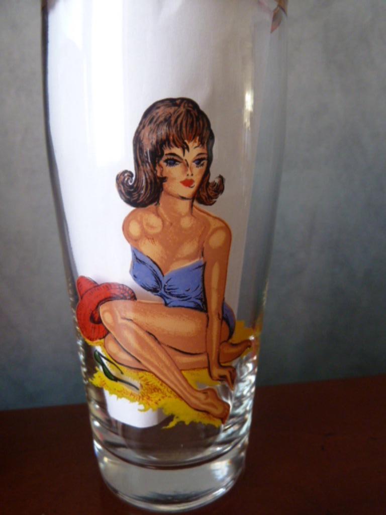 Rare: 6 anciens verres Pin-up, joli bord doré. Années '60 >, Enlèvement ou Envoi