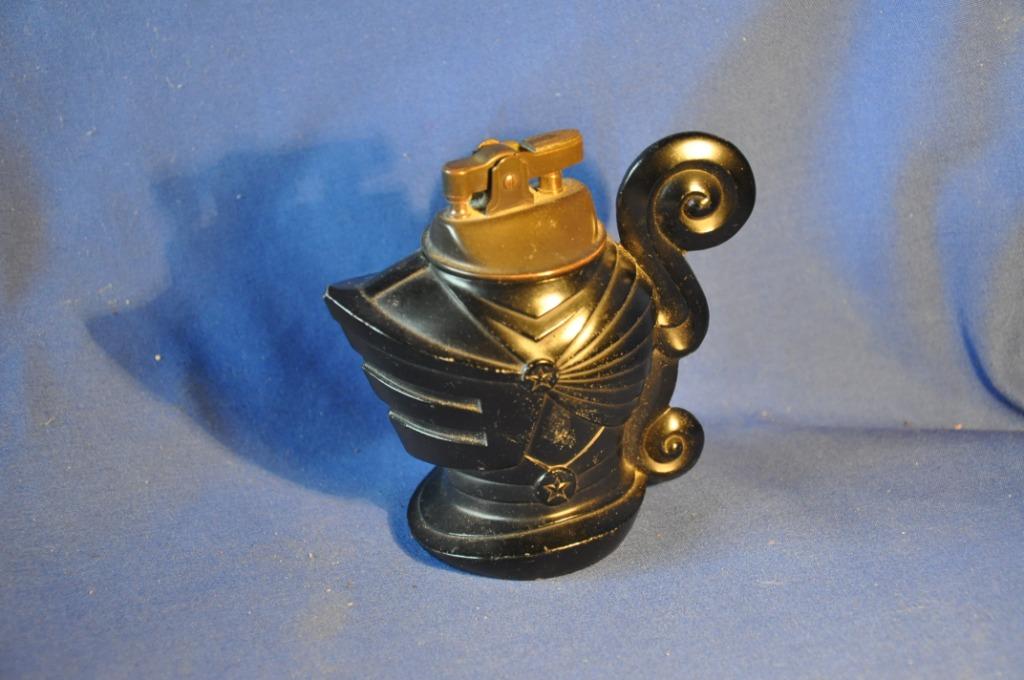 (d)§  briquet de table casque de chevalier en metal (7), Collections, Enlèvement ou Envoi, Utilisé, Briquet