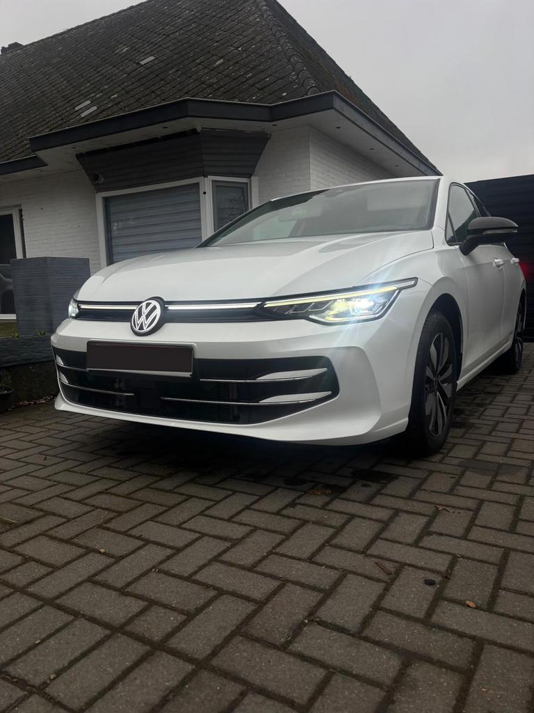 Volkswagen golf 8.5 goal 2025, Auto's, 1998 cc, 4 cilinders, Leder en Stof, Wit