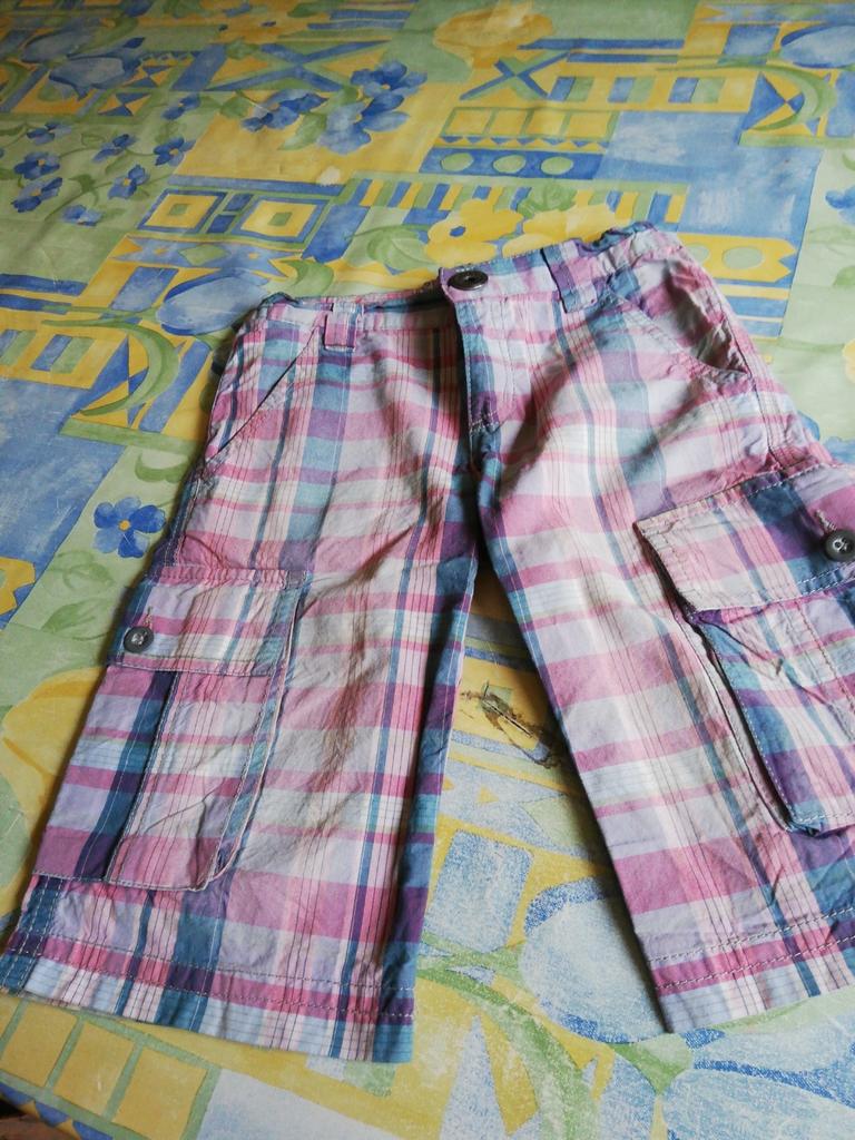 Short garçon IKKS. Taille 6 ans., Ophalen of Verzenden, Zo goed als nieuw, Jongen