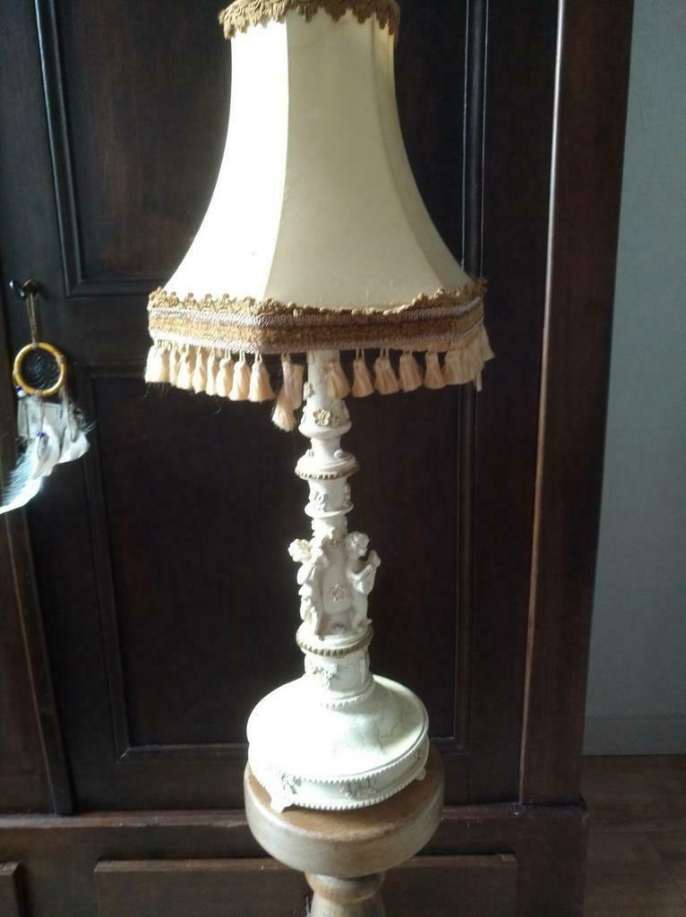 Zeer mooie grote lamp, fijn bewerkt op een statief van 70 cm, Antiek en Kunst, Ophalen of Verzenden