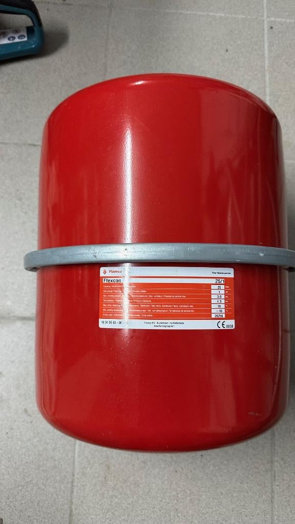 Drukvat verwarming 25L, Ophalen, 30 tot 80 cm, Gebruikt, Overige typen