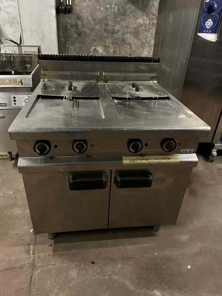Professionele elektrische friteuse van 2x20 liter, Ophalen
