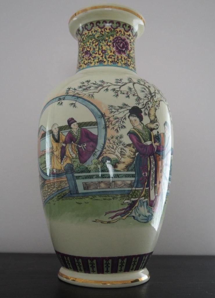 Beau grand vase, Enlèvement