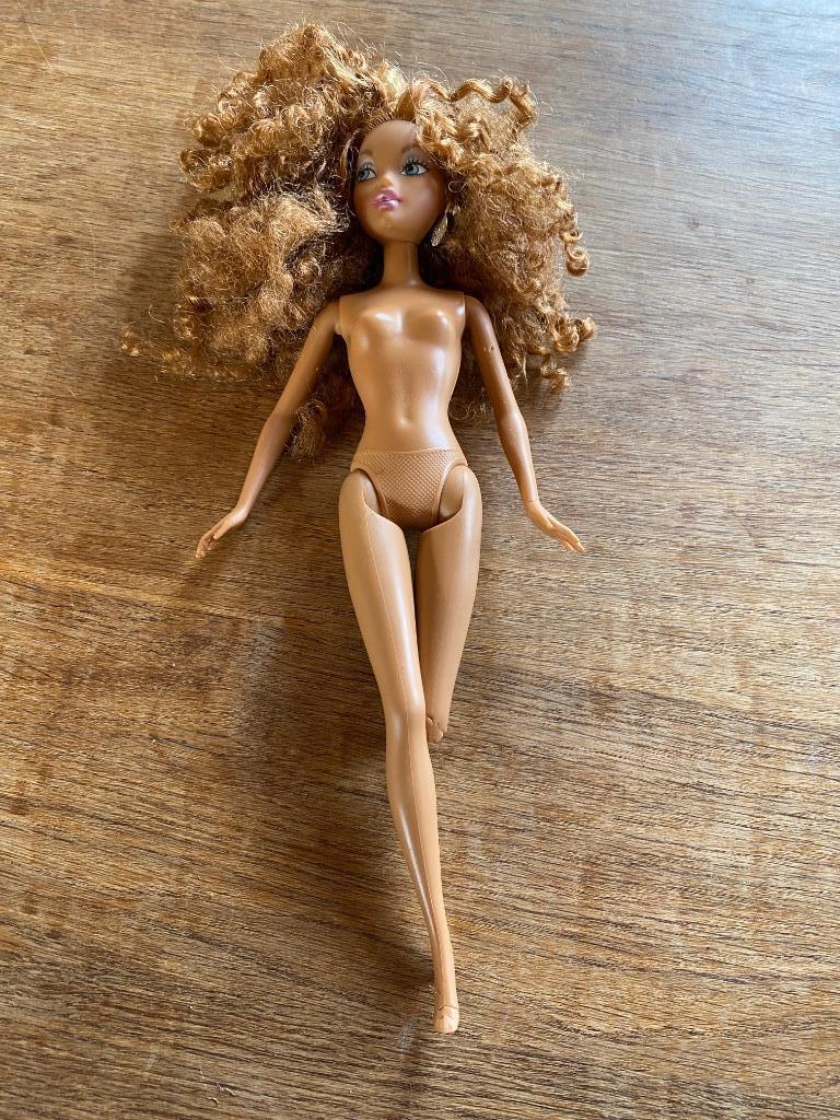 My Scene Madison 1999 China rood haar been gescheurd, Kinderen en Baby's, Verzenden, Gebruikt, Barbie