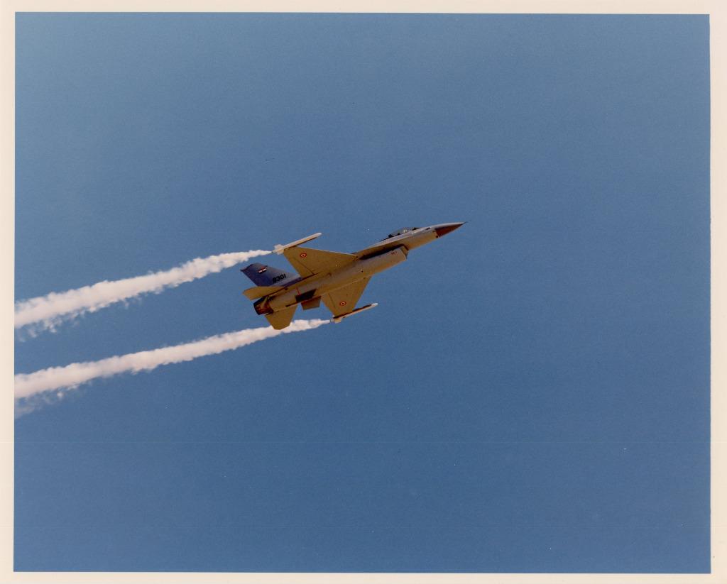 photo F-16 Fighting Falçon - Force aérienne égyptienne, Collections, Envoi, Armée de l'air, Photo ou Poster