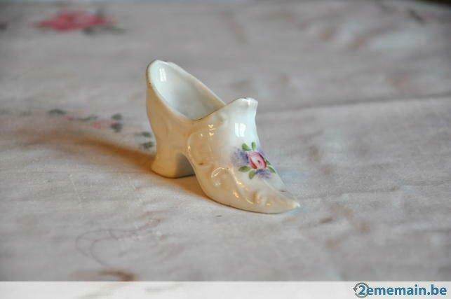 chaussure de vitrine porcelaine ancienne, Enlèvement ou Envoi