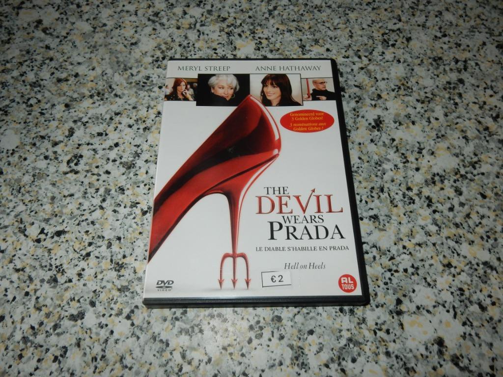 nr.1835 - Dvd: the devil wears prada - komedie, Tous les âges, Enlèvement ou Envoi, Comme neuf, Comédie d'action
