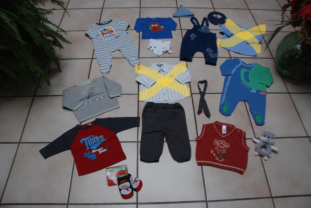 Bébé garçon lot de vêtements T68 : pantalon,pull,pyjama TBon, Garçon, Enlèvement ou Envoi, Comme neuf, Ensemble