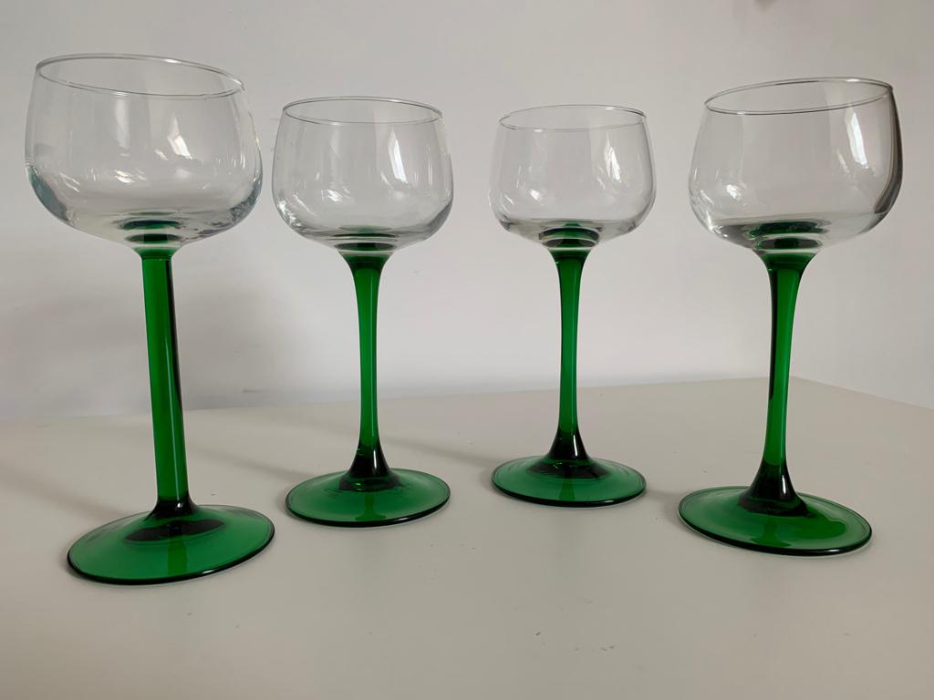 Vintage retro moezelglazen groene voet * 4 stuks, Verzamelen, Glas en Drinkglazen, Ophalen of Verzenden, Gebruikt, Overige typen