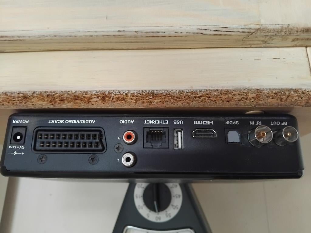 telenet digibox, Audio, Tv en Foto, Ophalen of Verzenden, Zo goed als nieuw