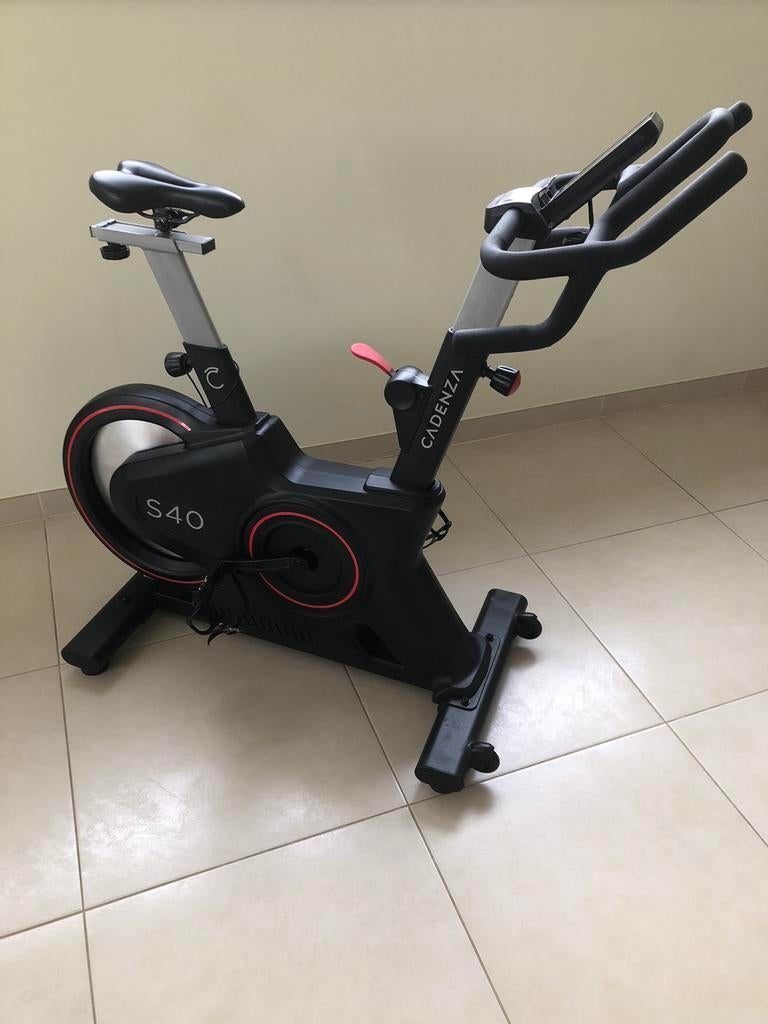 Vélo de spinning Cadenza S40 – comp. Zwift & Kinomap, Enlèvement, Comme neuf, Vélo de spinning