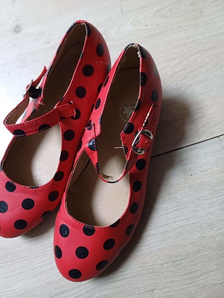 Schoentjes Ladybug/Spaanse danseres Mt34(eerder 33), Ophalen, Zo goed als nieuw, Meisje
