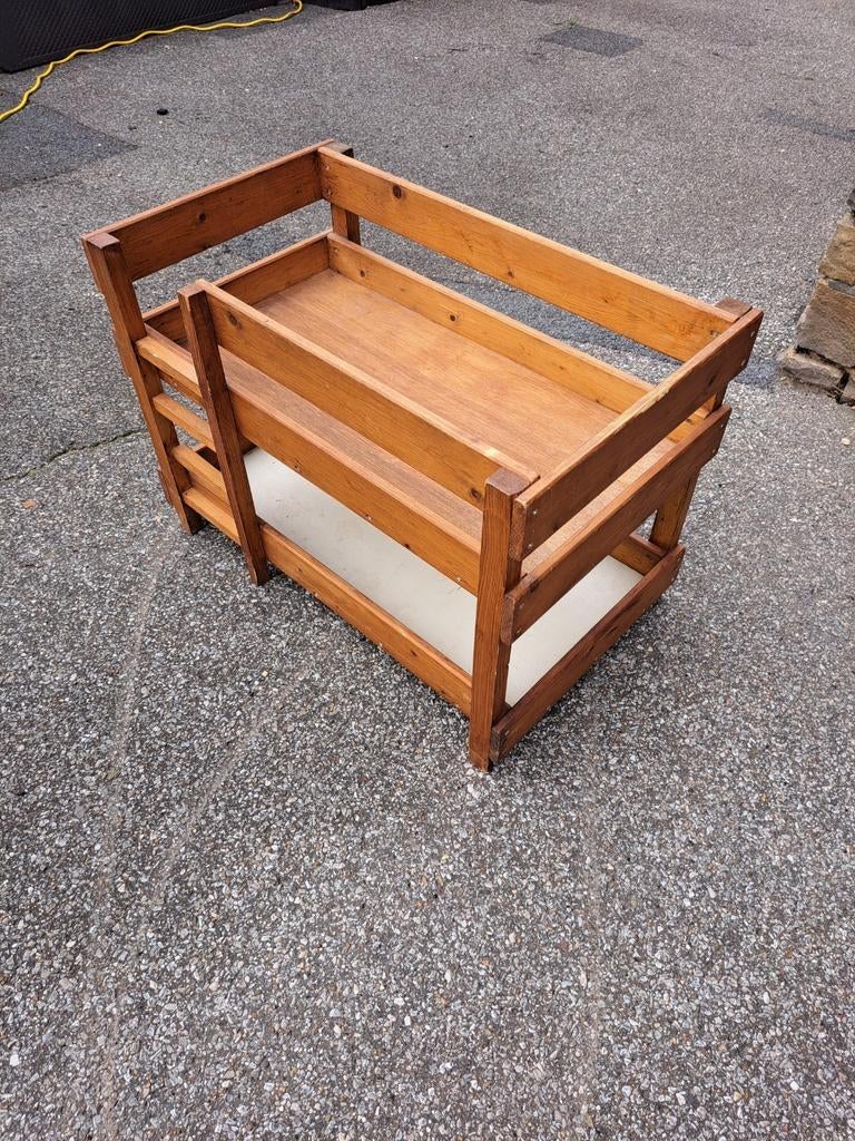 Lit pour poupée en bois - lit superposé, Enlèvement ou Envoi, Comme neuf, Autres types