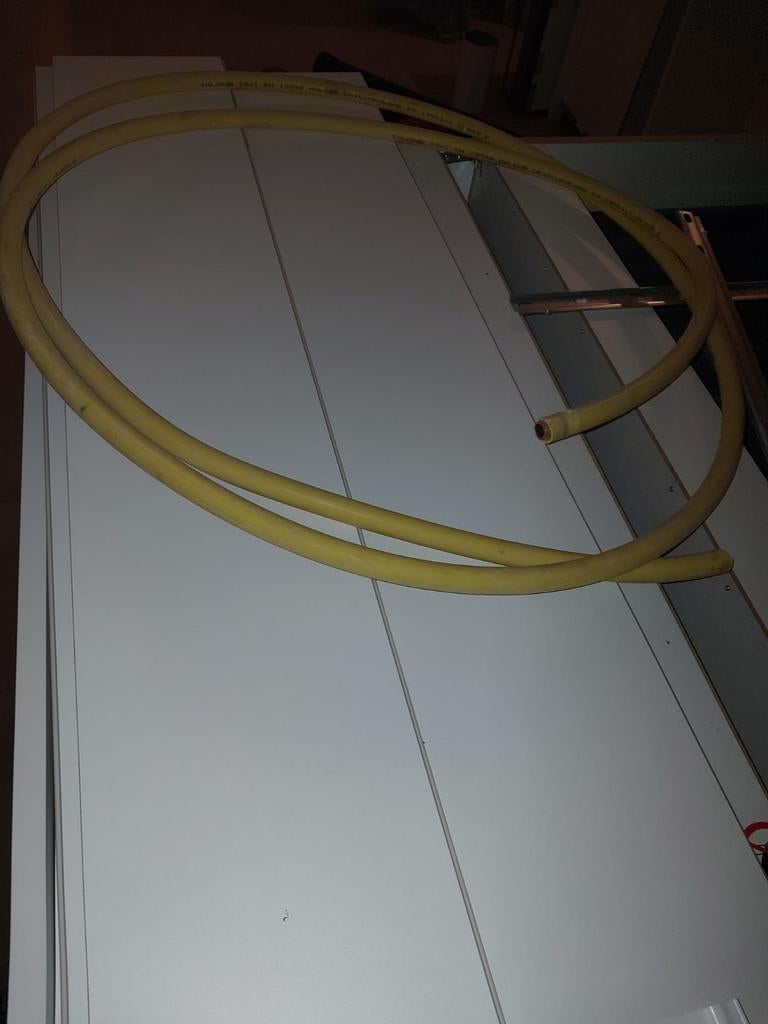 flexibele Gasbuis +-4-5m, Doe-het-zelf en Bouw, Buizen en Afvoer, Ophalen of Verzenden, Nieuw, 4 tot 6 meter, Minder dan 20 mm